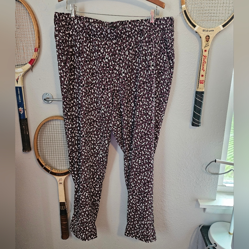 Torrid Cheetah Purple & White Patterned Trouser Straight Leg ProfessionalPants 2